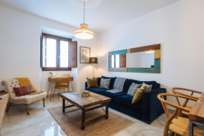 Apartment in former monastery With patio in City Centre Free parking